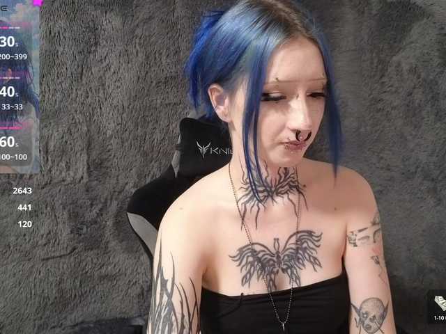 YoungAlice1 live cam on BongaCams