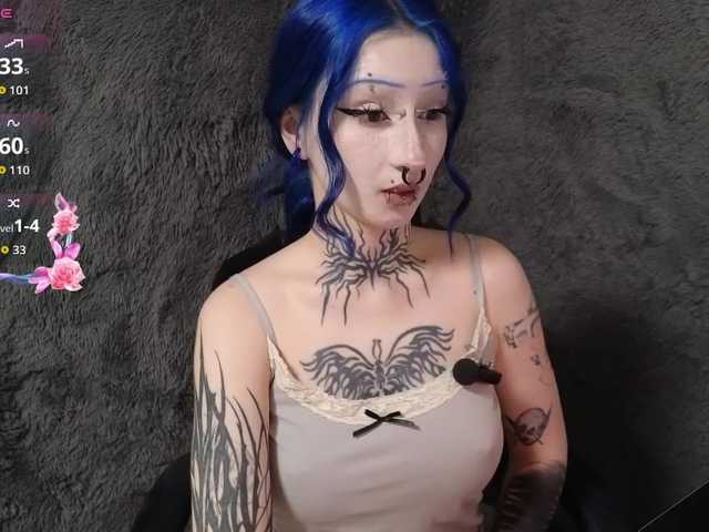 YoungAlice1 live cam on BongaCams