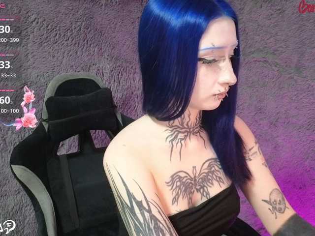 YoungAlice1, live now on BongaCams