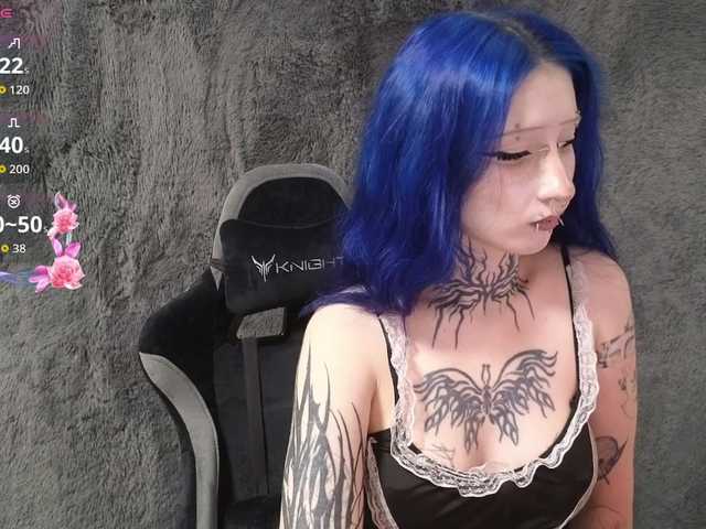YoungAlice1 live cam on BongaCams