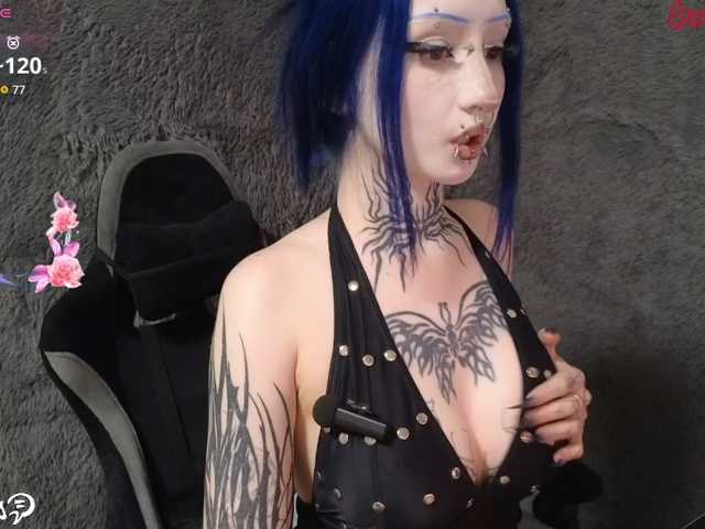 YoungAlice1, en directo ahora en BongaCams