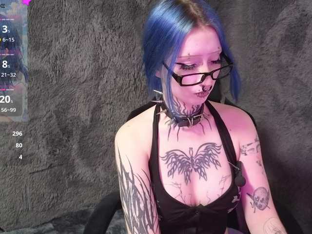 YoungAlice1 live cam on BongaCams
