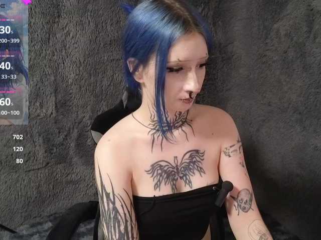 YoungAlice1 live cam on BongaCams