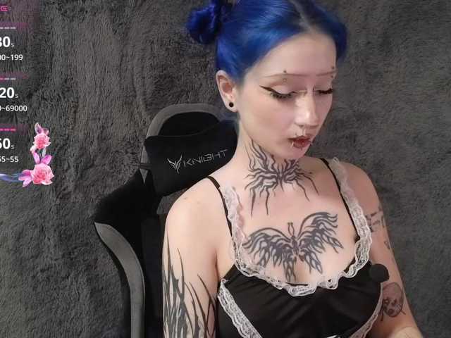 YoungAlice1 live cam on BongaCams