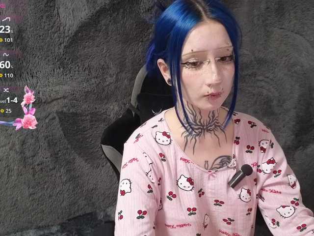YoungAlice1 live cam on BongaCams