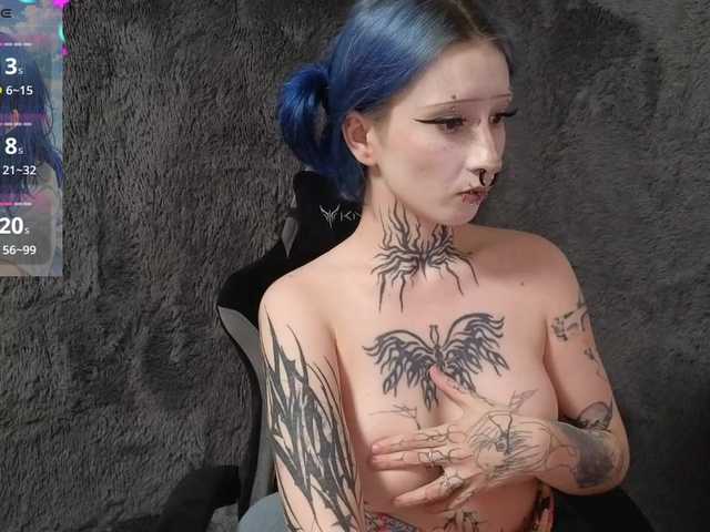 YoungAlice1