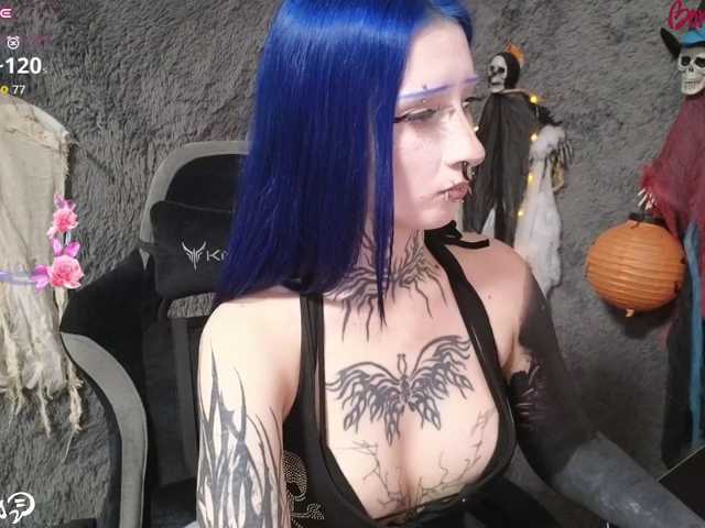 YoungAlice1 live cam on BongaCams