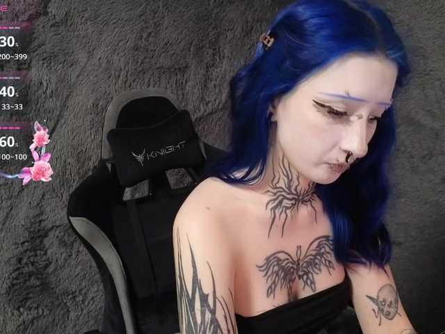 YoungAlice1 live cam on BongaCams