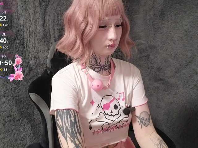 YoungAlice1 live cam on BongaCams