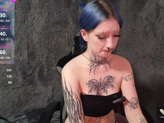 YoungAlice1 live cam on BongaCams