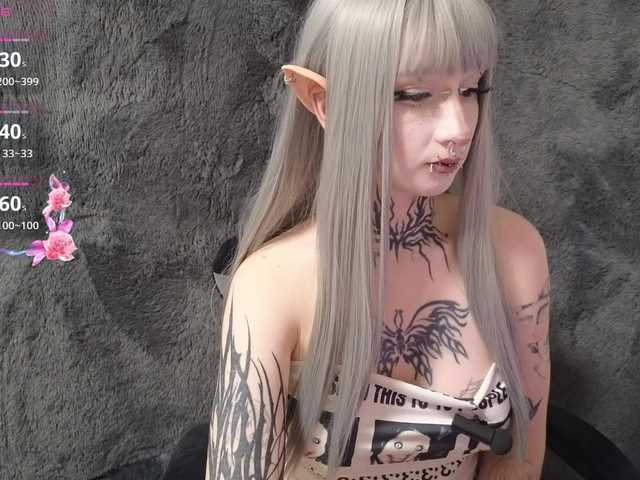 YoungAlice1 live cam on BongaCams