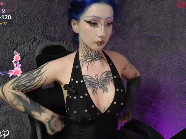 YoungAlice1 live cam on BongaCams