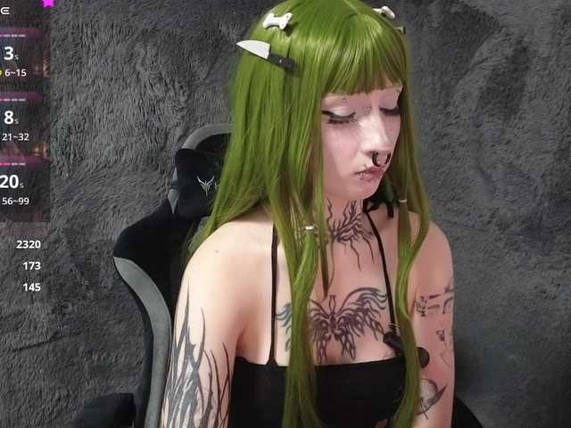 YoungAlice1 live cam on BongaCams