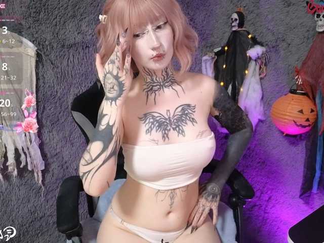YoungAlice1 live cam on BongaCams