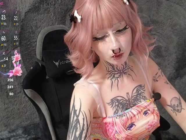YoungAlice1 live cam on BongaCams