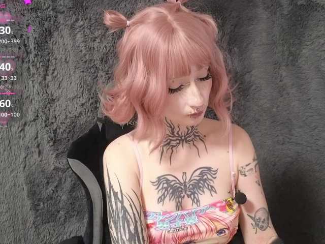 YoungAlice1 live cam on BongaCams