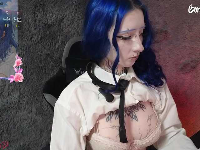 YoungAlice1 live cam on BongaCams
