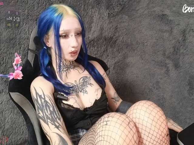 YoungAlice1 live cam on BongaCams