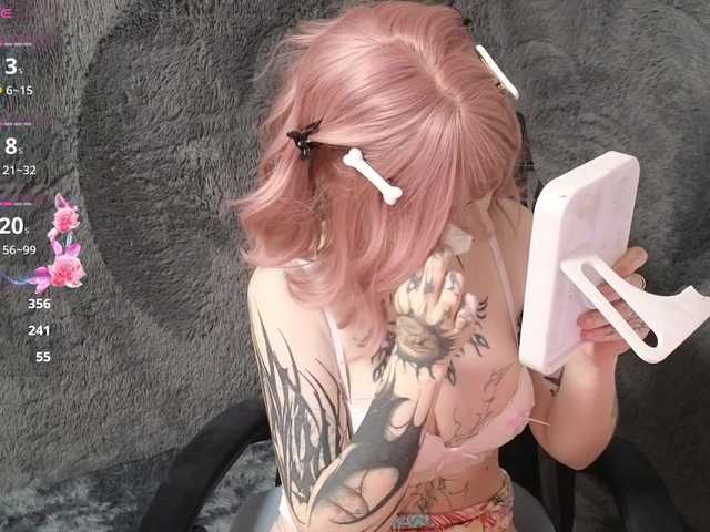 YoungAlice1