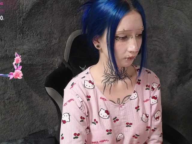 YoungAlice1 live cam on BongaCams