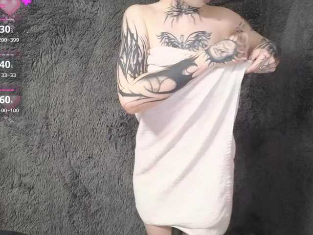 YoungAlice1 live cam on BongaCams
