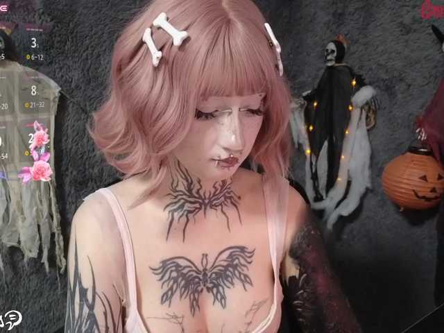 YoungAlice1 live cam on BongaCams