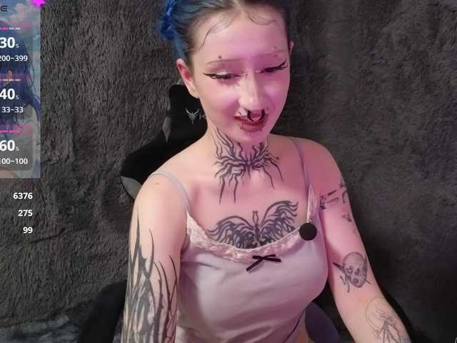 YoungAlice1 live cam on BongaCams