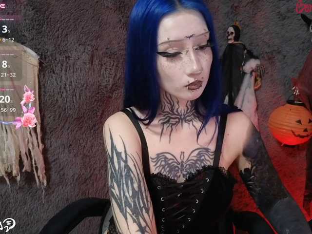 YoungAlice1 live cam on BongaCams