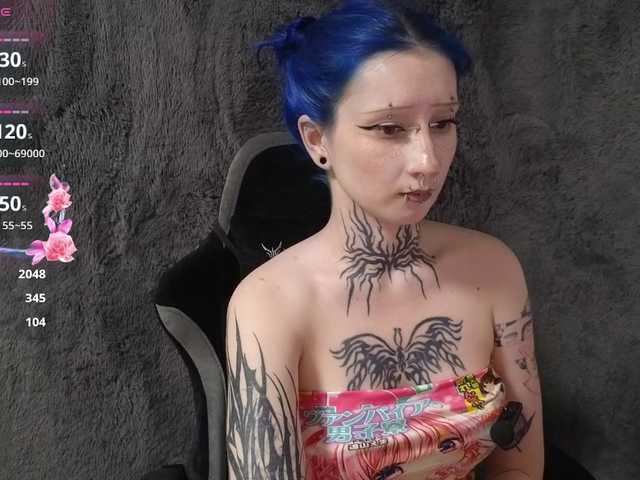 YoungAlice1 live cam on BongaCams