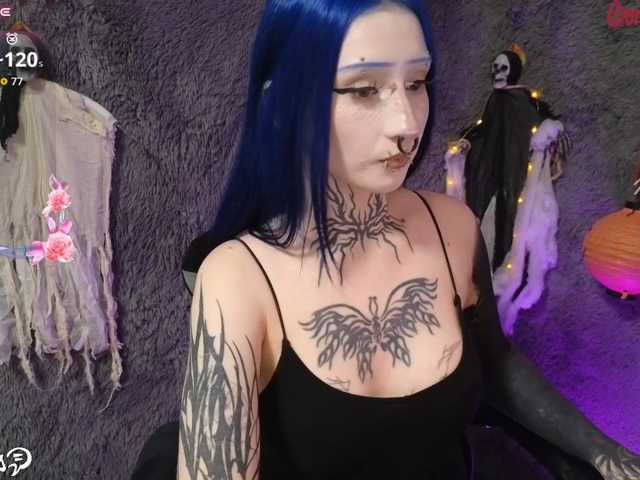 YoungAlice1 live cam on BongaCams