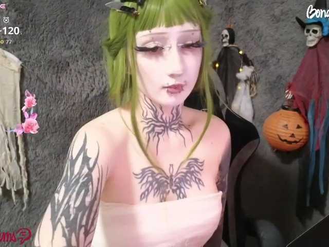YoungAlice1 live cam on BongaCams