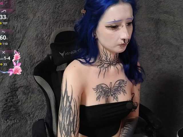 YoungAlice1 live cam on BongaCams