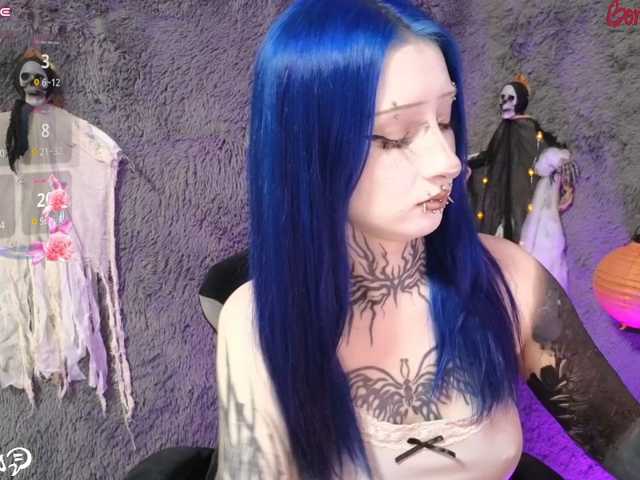 YoungAlice1 live cam on BongaCams