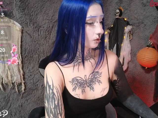 YoungAlice1 live cam on BongaCams
