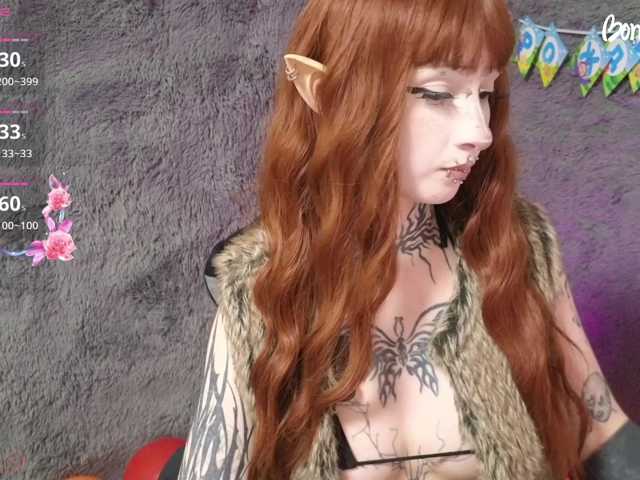 YoungAlice1 live cam on BongaCams