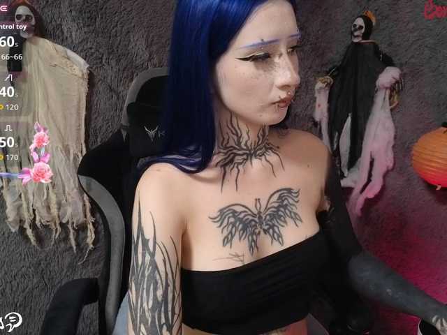YoungAlice1 live cam on BongaCams