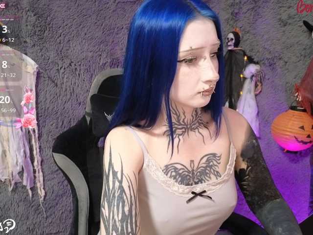 YoungAlice1 live cam on BongaCams