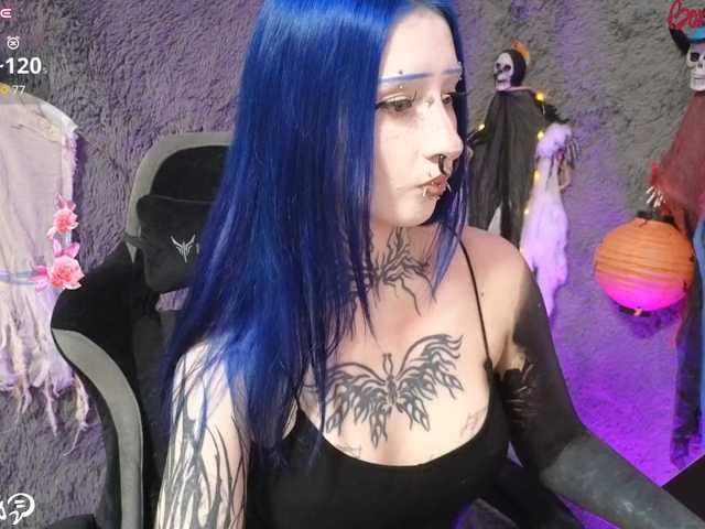 YoungAlice1 live cam on BongaCams