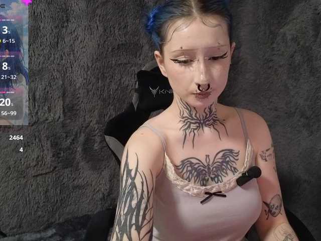 YoungAlice1 live cam on BongaCams