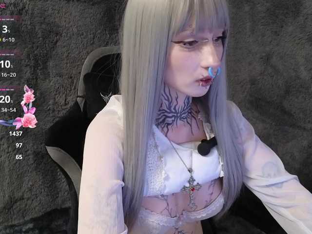 YoungAlice1's BongaCams show and profile