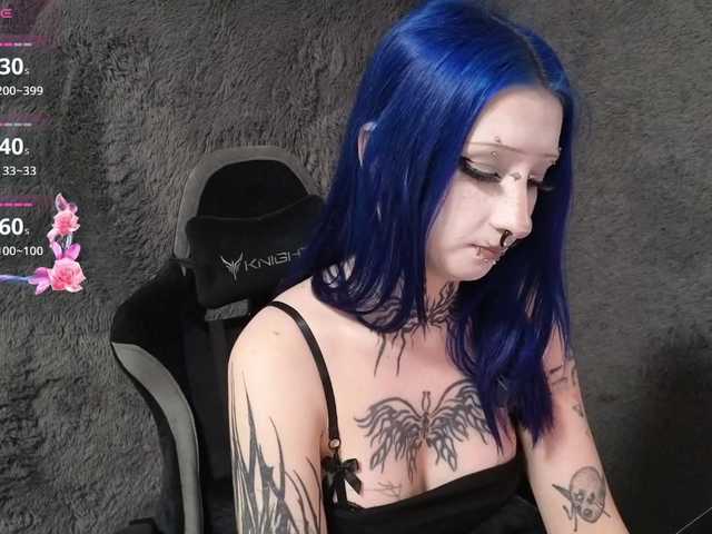 YoungAlice1 live cam on BongaCams