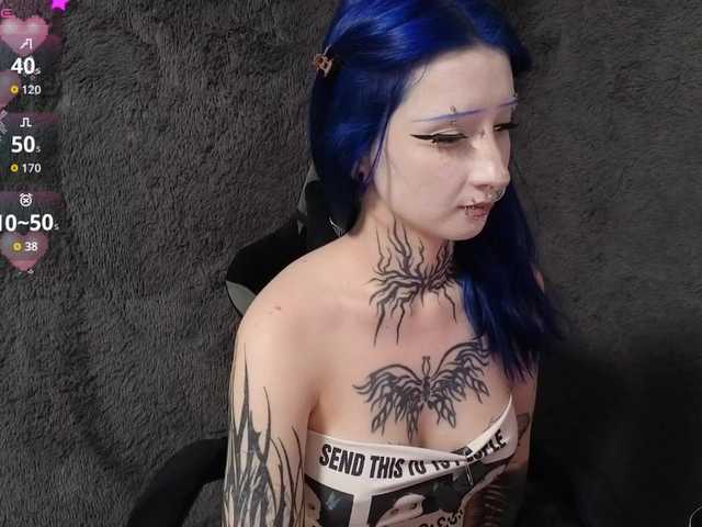 YoungAlice1 live cam on BongaCams