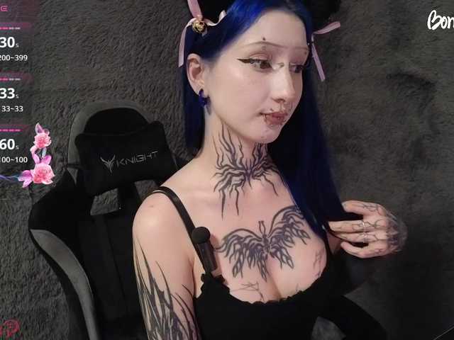 YoungAlice1 live cam on BongaCams