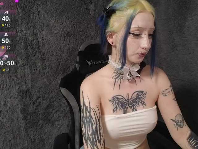 YoungAlice1 live cam on BongaCams