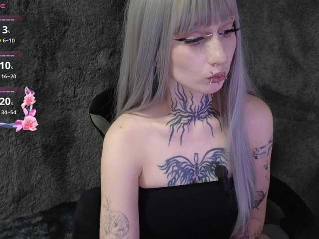 YoungAlice1's BongaCams show and profile