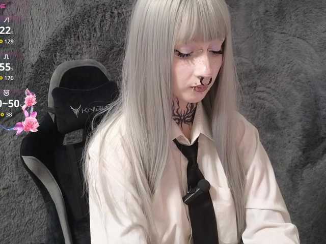 YoungAlice1 live cam on BongaCams