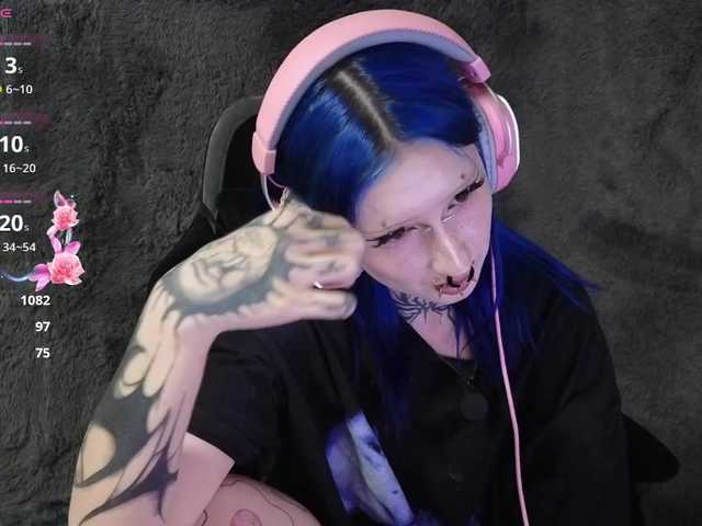 YoungAlice1's BongaCams show and profile