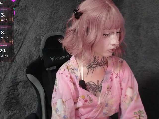 YoungAlice1 live cam on BongaCams