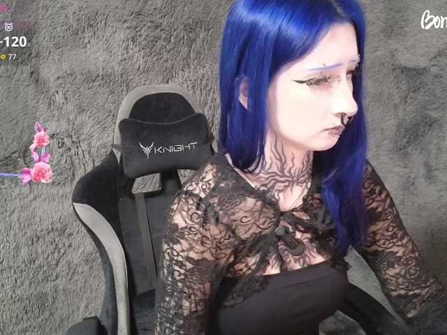 YoungAlice1 live cam on BongaCams