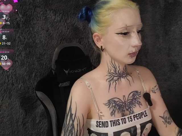 YoungAlice1 live cam on BongaCams